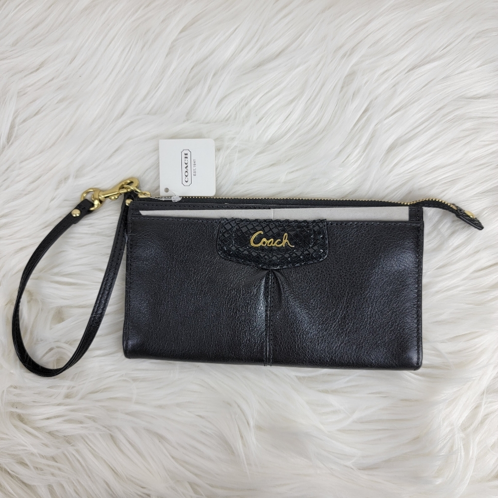 Coach Ashley Zippy Wallet Style # F48124 B4/Black Leather Wristlet